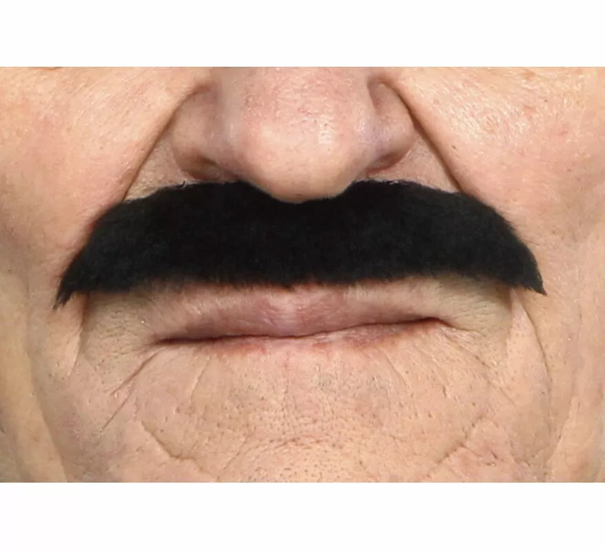 Translation missing: de.Bigote de Militar negro