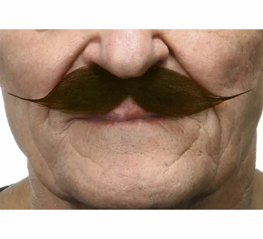 Translation missing: de.Bigote de Mosquetero castaño