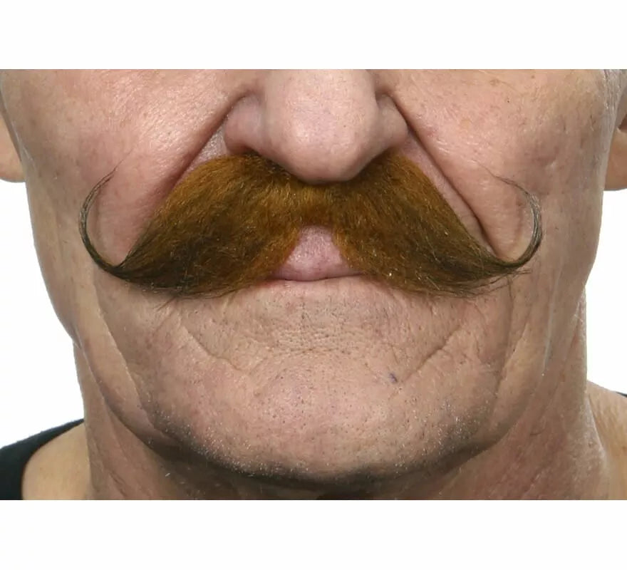 Translation missing: de.Bigote de Mosquetero marrón