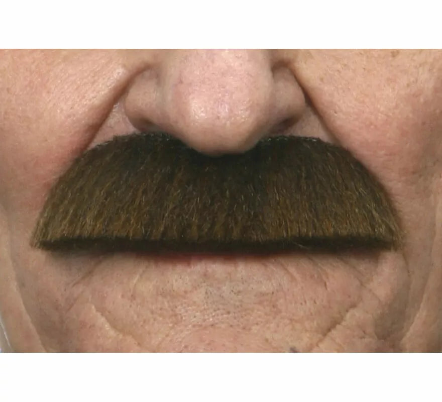 Translation missing: de.Bigote marrón de Capitán Guardia Nacional 2ª GM