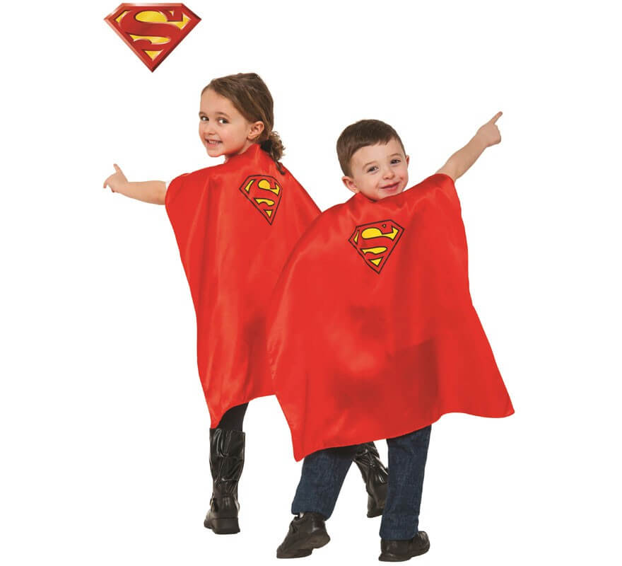 Translation missing: de.Capa de Superman para niños
