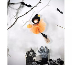 Fliegende Hexenpuppe Anhänger 21 cm