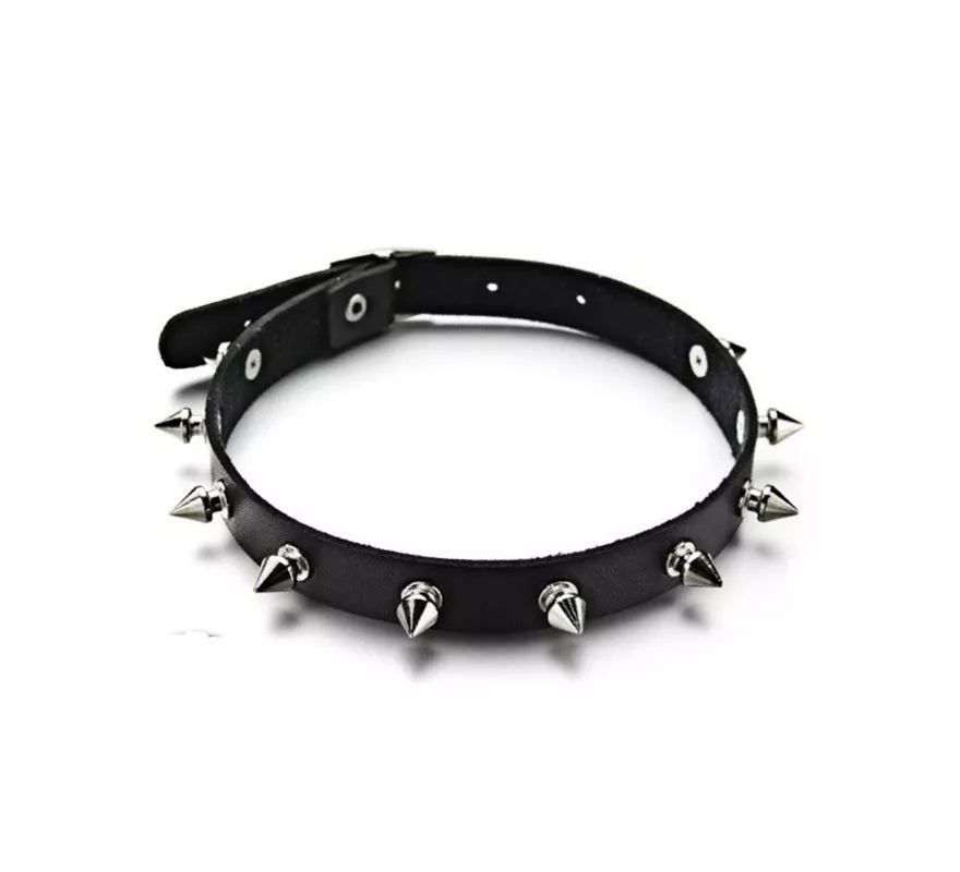 Collar Punky negro con Púas