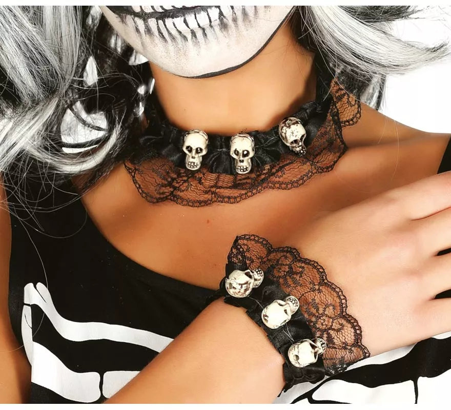 Conjunto de gargantilla y pulsera de Calaveras