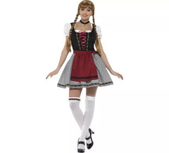 Schwarzes bayerisches Damenkostüm