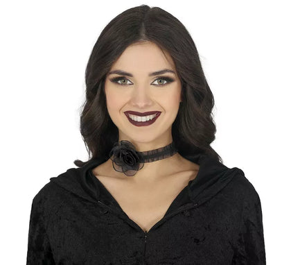 Gargantilla con rosa negra