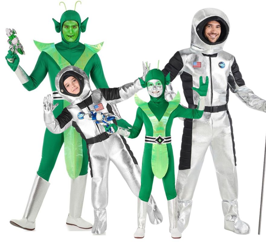Gruppe von Astronauten und Aliens