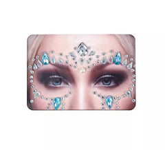 Gesichtsschmuck in glänzendem Silber und blauen Tropfen
