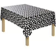 Schwarze Tischdecke der weißen Geister
