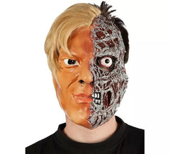 Halb verbrannte Gesichtsmaske