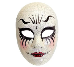 Zerbrochene Frauenmaske (Commedia dell'Arte)