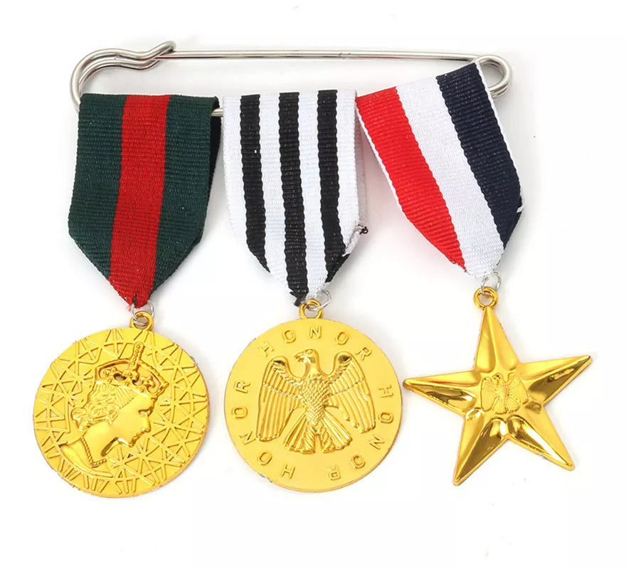 Translation missing: de.Medallas de Honor Militar doradas con cinta