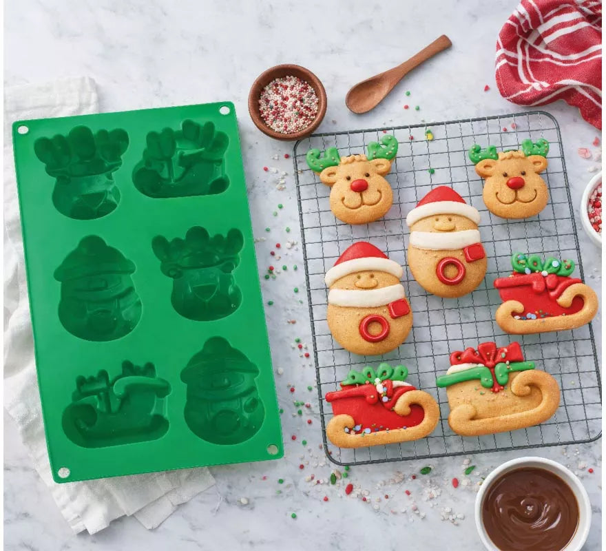 Translation missing: de.Molde de Silicona verde para 6 Galletas de Navideñas de 17x29 cm