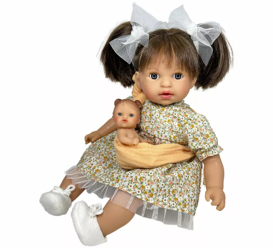 Translation missing: de.Muñeca Álex morena con Bebé y Bestido Floral de 40 cm