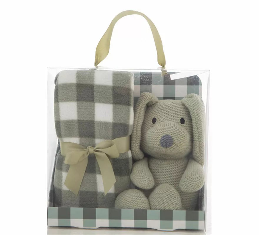 Pack Manta de 90x75 cm y Perro de Peluche verde de 26 cm