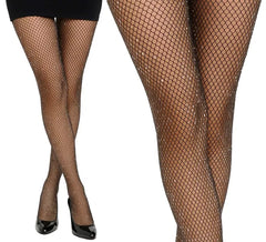 Glänzende schwarze Netzstrumpfhose