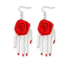 Rosenohrringe mit Skeletthänden