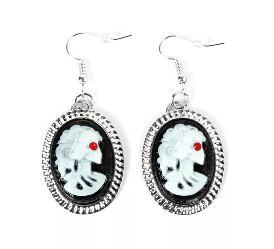 Translation missing: de.Pendientes de Vampiresa de época