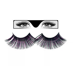 Lange fuchsiaschwarze Wimpern