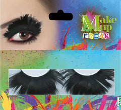 Buschige schwarze Wimpern