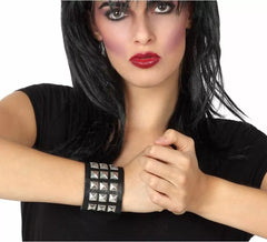 Schwarzes Punk-Armband