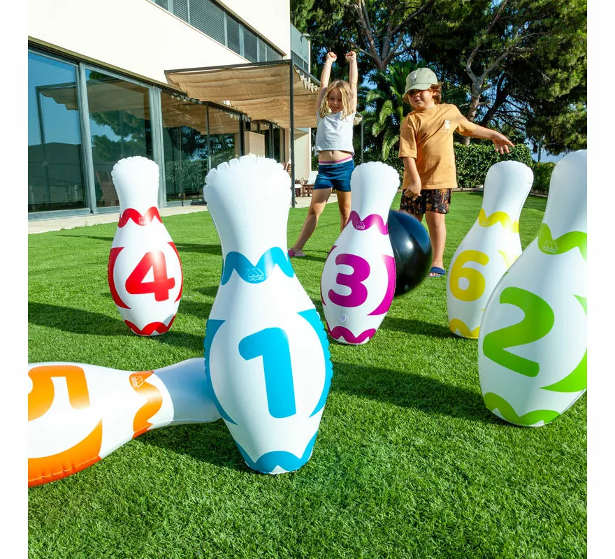 Translation missing: de.Set de Bolos Hinchables y Pelota