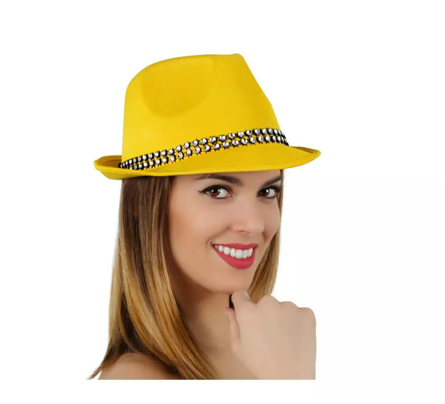 Translation missing: de.Sombrero Ganster amarillo con banda de brillantes