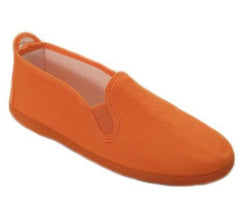 Orangefarbene Kung-Fu-Sneaker in den Nummern 24 bis 46