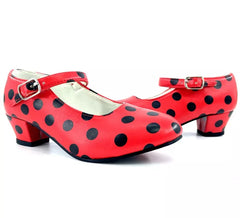 Sevillana-Schuh mit rotem Absatz mit schwarzen Tupfen in den Nummern 22 bis 41